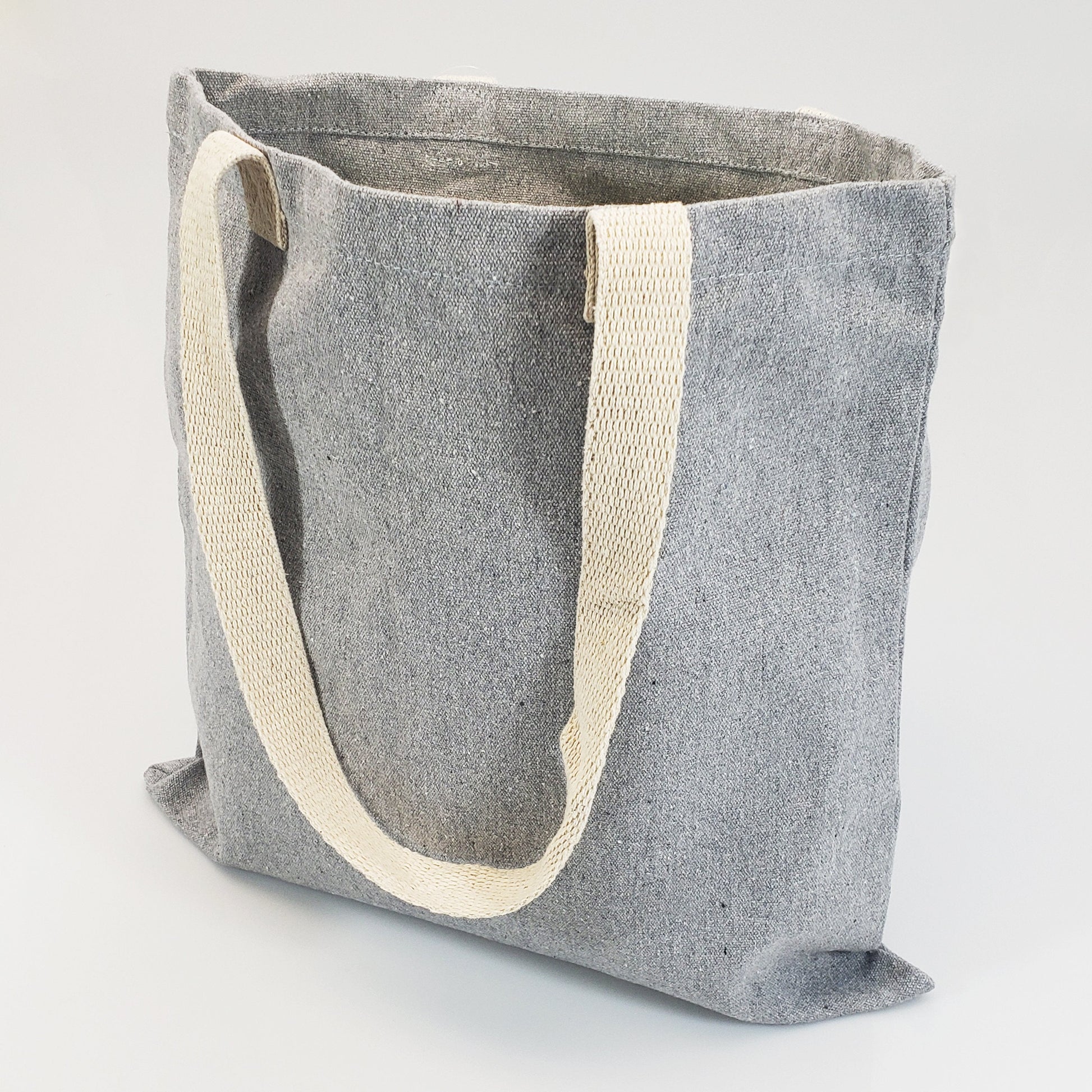 shopping bags with recycled material